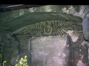 Grab 11 entlang der südseitigen Friedhofmauer