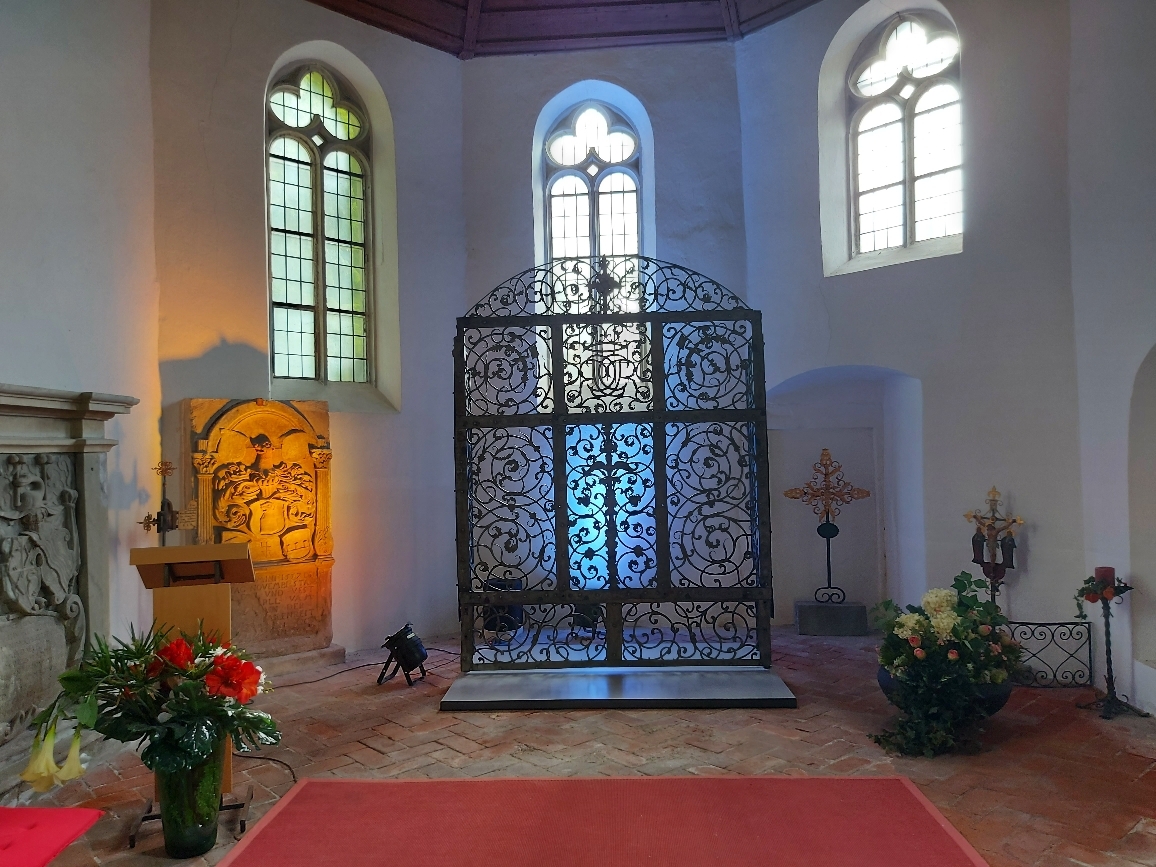 Während der Gartenschau 2021 ist in der Kröll-Kapelle das Prunkgitter von 1707 zu bewundern - der Verein hat die Sanierung mit finanziert